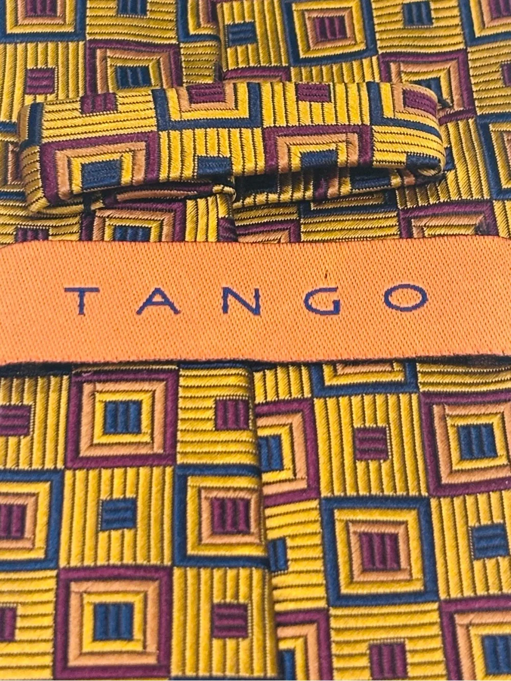 Tango classic geometric